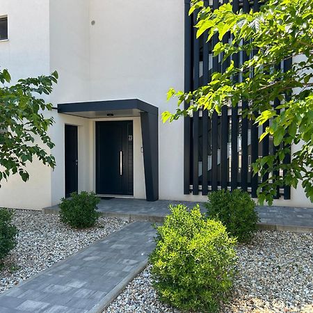 Apartment Oris, Private Parking, Garden 扎达尔 外观 照片